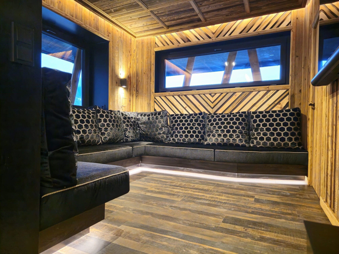 Living room 3, Chalet in Zillertal near Ski Slopes & Whirlpool, Schwaz