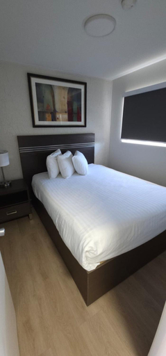 Bedroom 2, Riverside Motel, Okanagan-Similkameen