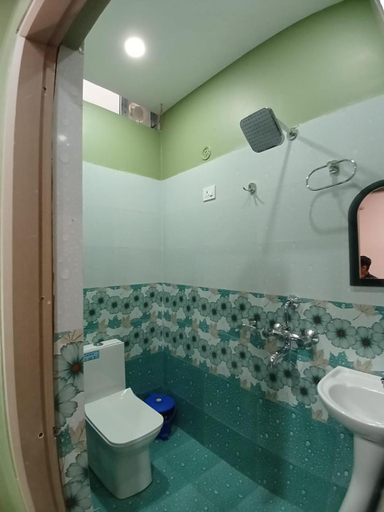 Bathroom 5, Hotel Banjara Inn, Koshi