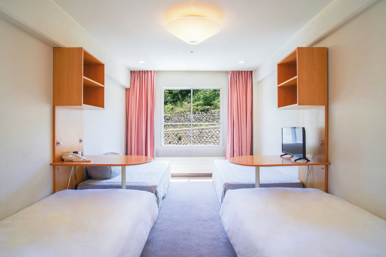 Bedroom 2, Manza Kogen Hotel, Tsumagoi
