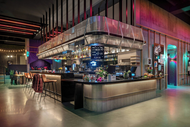 Food & Drinks 5, Moxy Portland Downtown, Multnomah