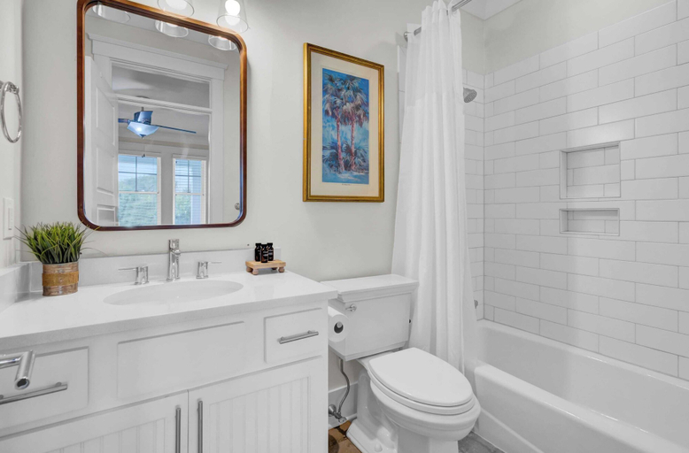 Bathroom 3, Blue Heron Manor by Avantstay Ocean View + Saltwater Pool, Charleston