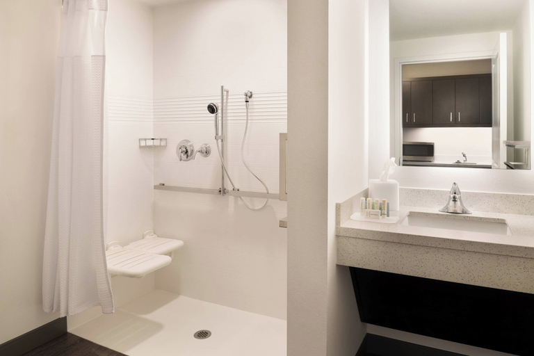 Bathroom 3, TownePlace Suites by Marriott Dubuque Downtown, Dubuque