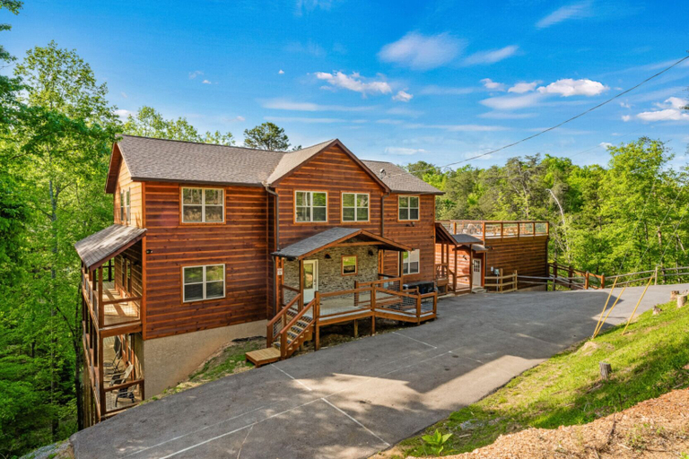 Exterior & Views 2, Elegant Elite Estate By Ghosal Luxury Lodging, Sevier