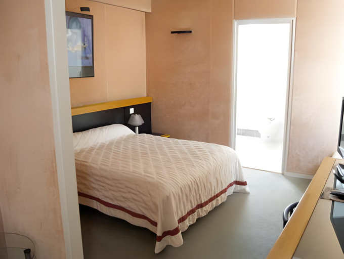 Bedroom 8
