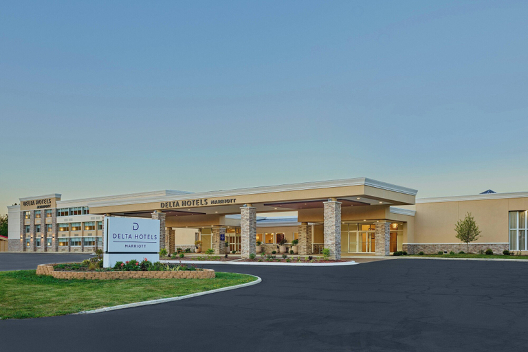 Exterior & Views 1, Delta Hotels by Marriott Chicago Willowbrook, Dupage