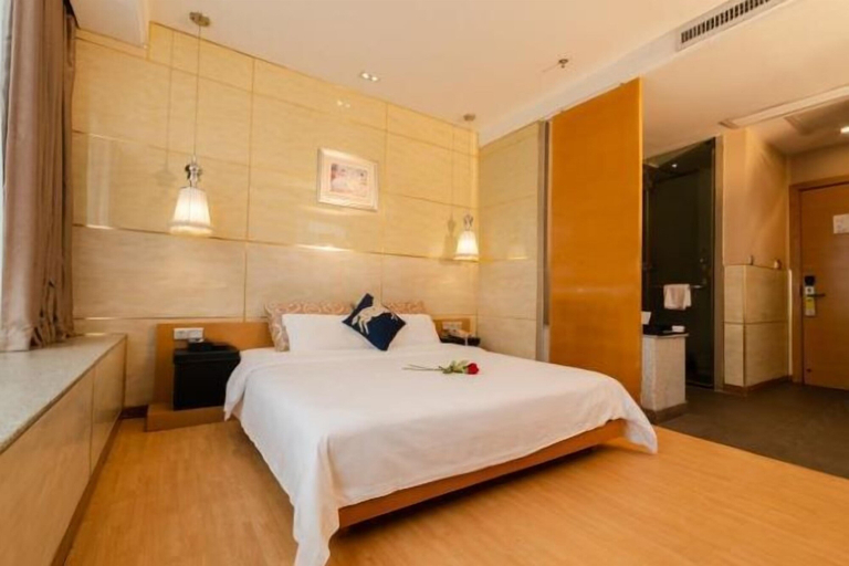 Bedroom 12