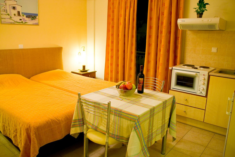 Others 5, Villa Dora, Peloponnese