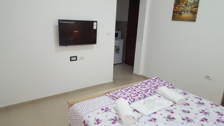 Others 4, Apartments Sirena