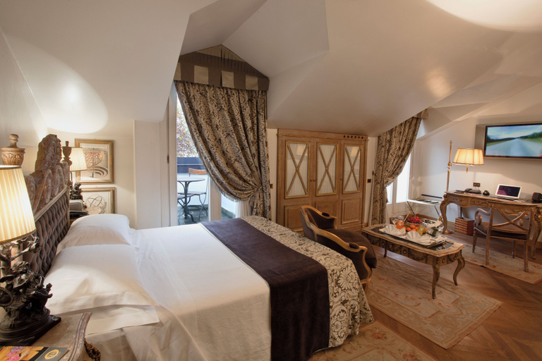 Bedroom 8