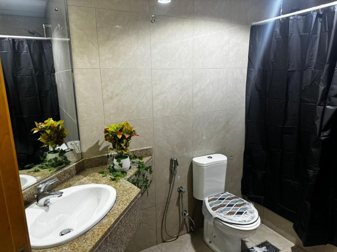 Bathroom, Marina rooms, Dubai