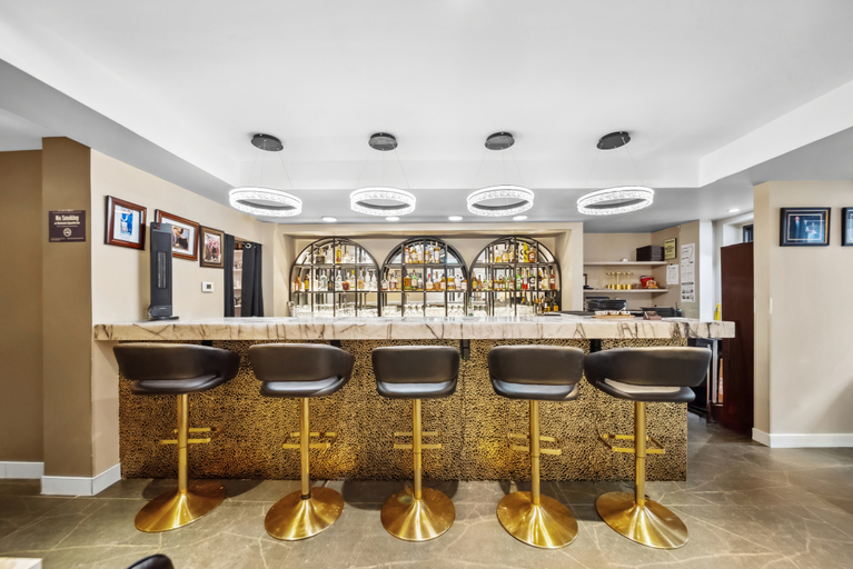 Food & Drinks 5, Tuscany by LuxUrban, New York