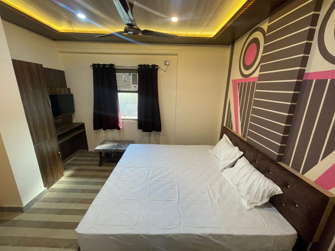 Bedroom 2, Kailash Inn Guest House, Varanasi