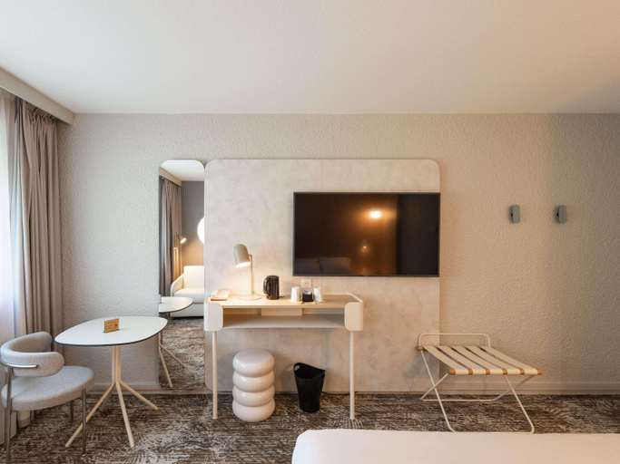 Bedroom 27