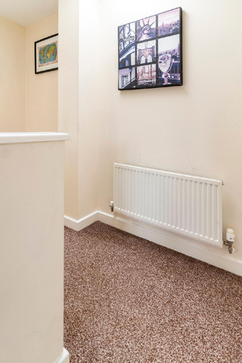 Others 3, Lovely Two Bed detached house with Parking, Sandwell