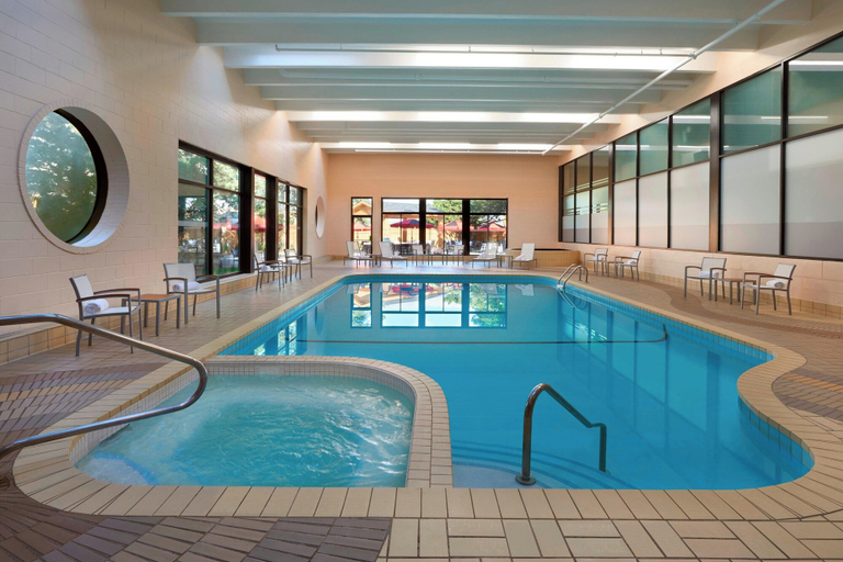 Sport & Beauty 5, Element by Marriott Toronto Airport, Peel