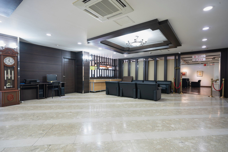 Others 2, Baegyang Hotel, Jangseong