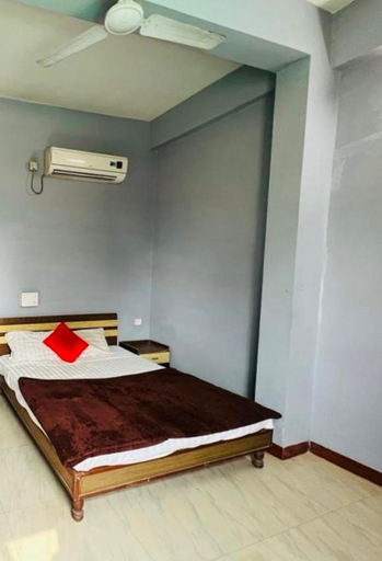 Bedroom 3, Hotel Atithi palace, West Nimar