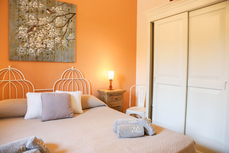 Bedroom 2, TD Casale Del Vento in the Countryside with Pool, Bari