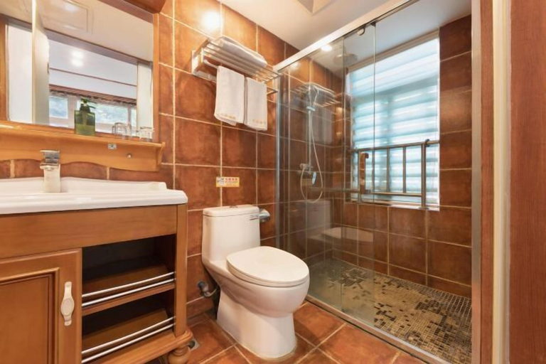 Bathroom, Xiying Hotel (Ranjiaba Subway Station), Chongqing