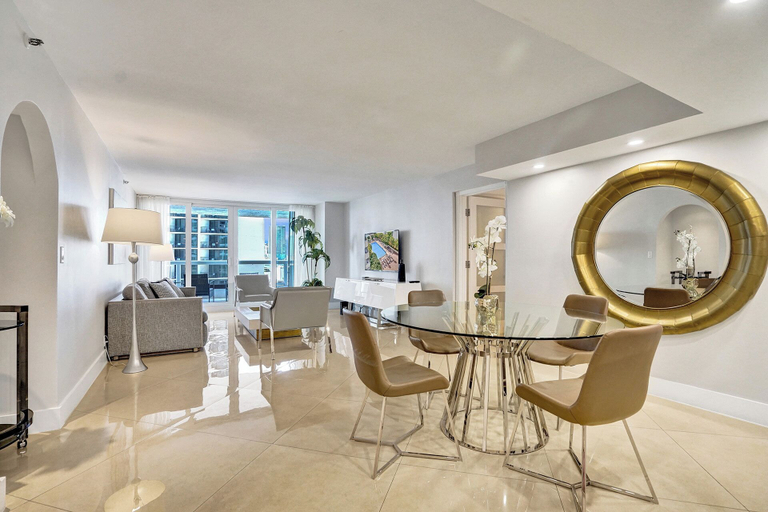 Dining Room 6