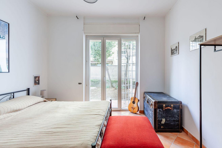 Others 5, Casa Giancarlo , Rome