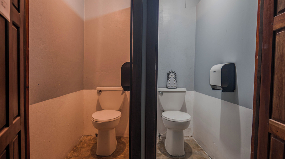 Bathroom 4, Drift Inn San Pedro