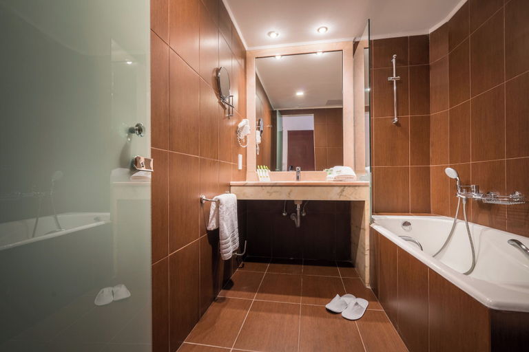Bathroom 5, Zante Park Resort & Spa, BW Premier Collection, Ionian Islands