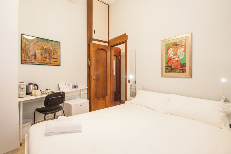 Bedroom 3, VILLA PARADIS B&B, Lecco