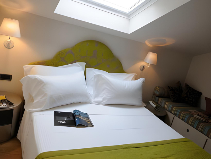 Bedroom 12