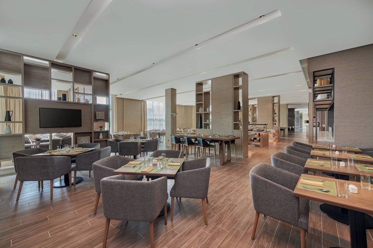 Food & Drinks 5, Fairfield By Marriott Bintulu Paragon, Bintulu