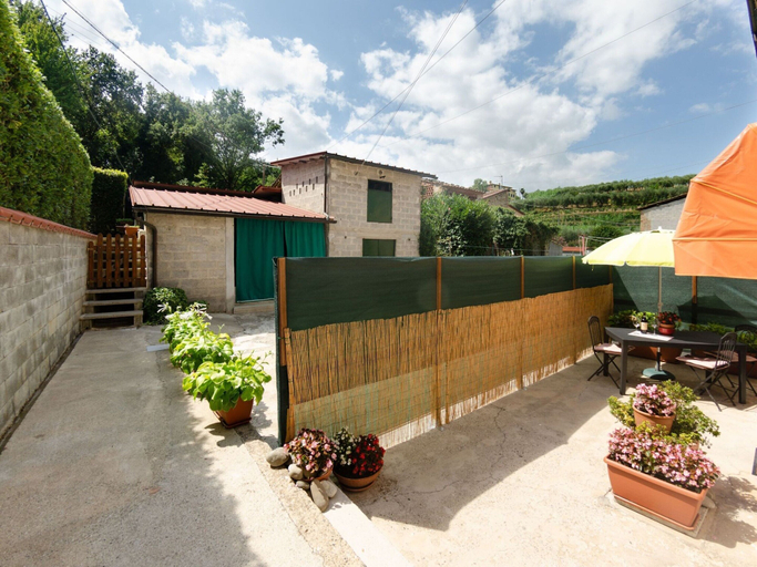 Exterior 3, Holiday Home in Lucca With Pool & Garden, Lucca
