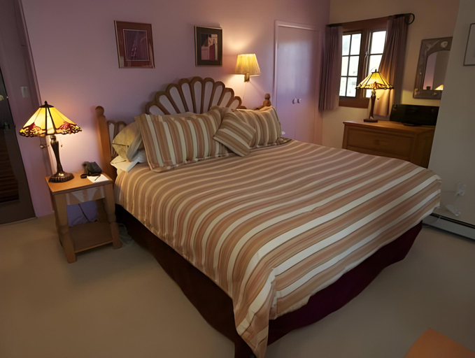 Bedroom 8
