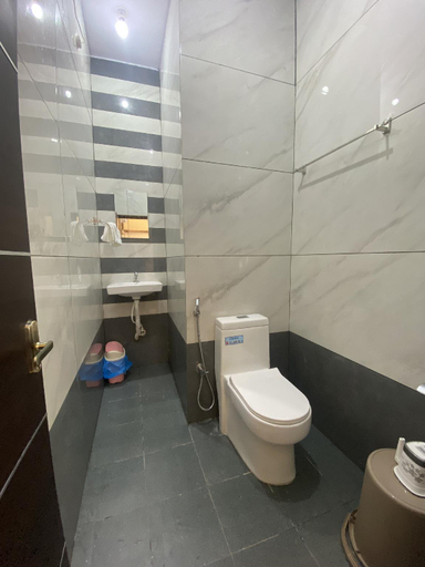 Bathroom, Kaattil Homes, Thiruvananthapuram