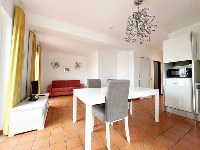 Dining Room 6