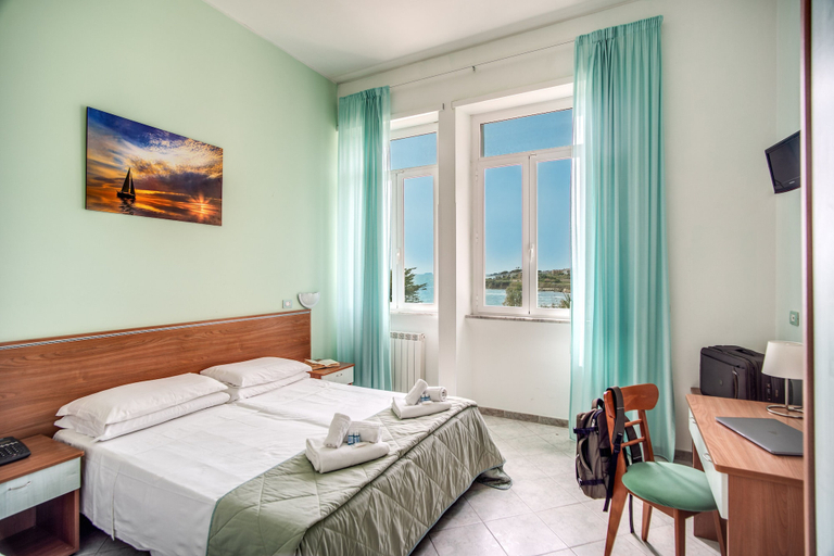 Bedroom 2, Villa MG Hotel, Roma
