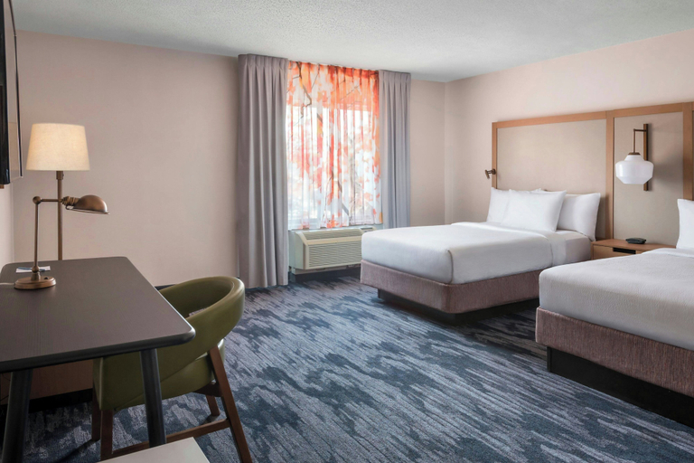Bedroom 3, Fairfield Inn & Suites by Marriott Woodbridge, Union
