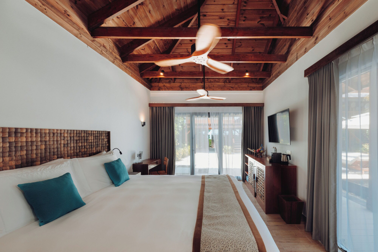 Bedroom 3, Kuredhivaru Resort & Spa Maldives