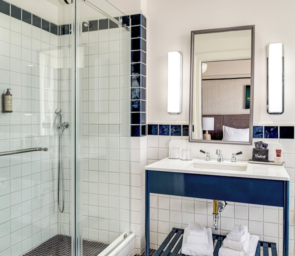 Bathroom 5, The Flat Iron Hotel, Buncombe