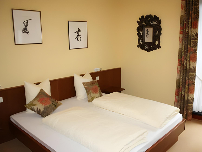Bedroom 12