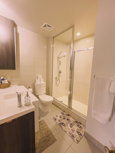 Bathroom 3, Luxury Suite by CN Tower & Free Parking, Toronto