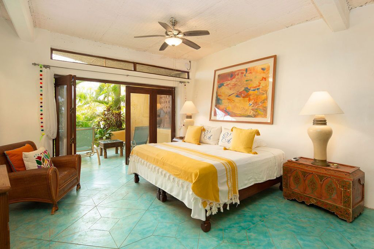 Bedroom 2, Villa Amor, Compostela