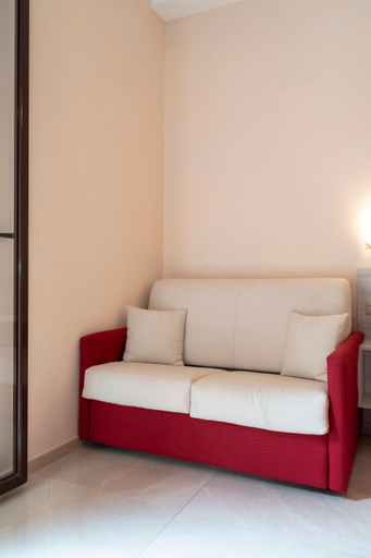 Others 5, Residence Cilento, Salerno