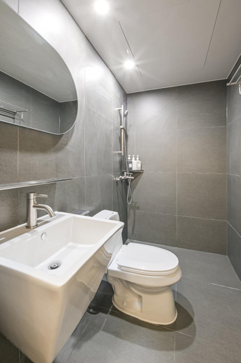 Bathroom 2, SSH DongDO Hotel, Jung