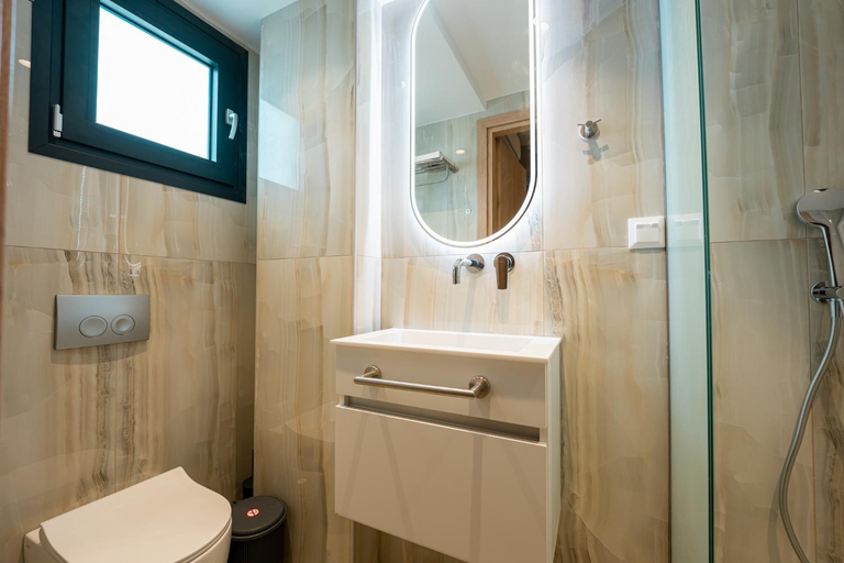 Bathroom 4, Irista, Central Macedonia
