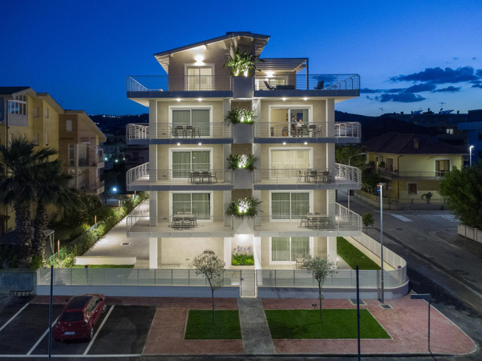 Others 5, VillaMar Residence, Teramo