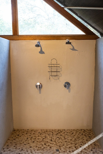 Bathroom 4, ミリマ ビッグ5 サファリロッジ, Mopani