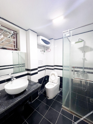Bathroom 3, Ruby Hotel, Nam Định