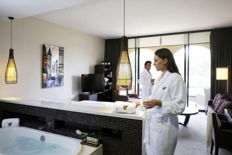 Bathroom 22