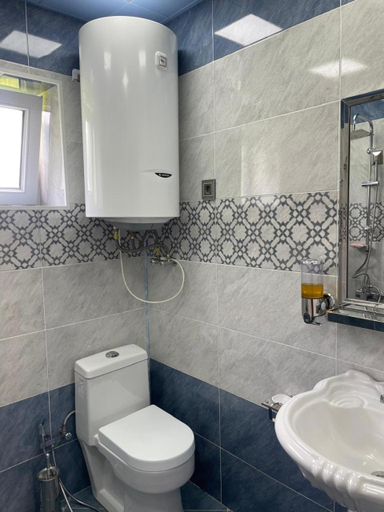Bathroom, Kish kiraye evler, Şəki